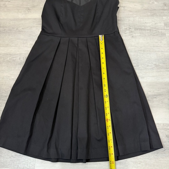 Katherine Barclay Pleated Black Aline Dress with Sweetheart Collar Size 12 - Picture 15 of 17